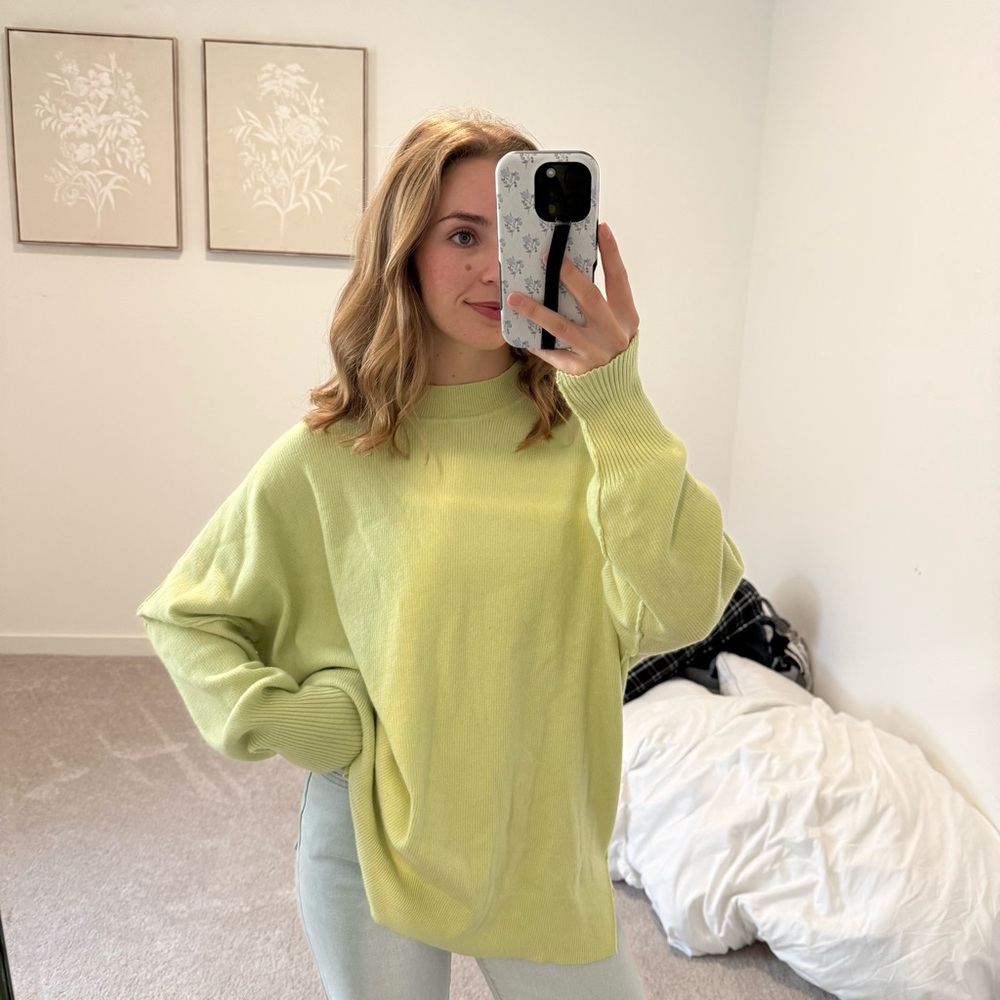 Mud pie lime green sweater